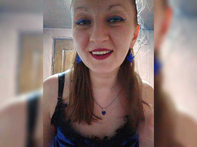 Zarevna live cam on BongaCams