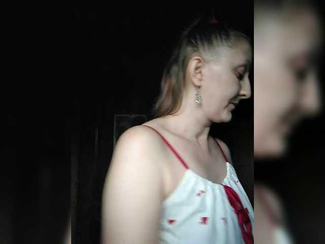 Zarevna's BongaCams show and profile