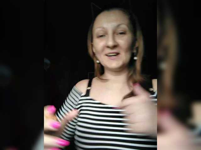 Zarevna's BongaCams show and profile