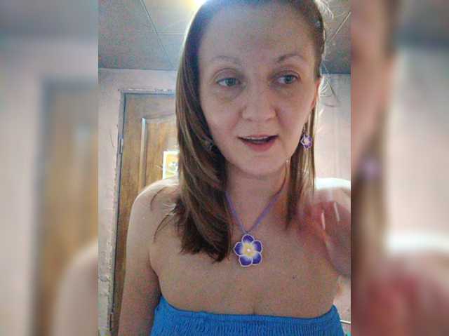 Zarevna live cam on BongaCams