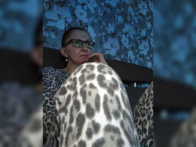 Zarevna's BongaCams show and profile