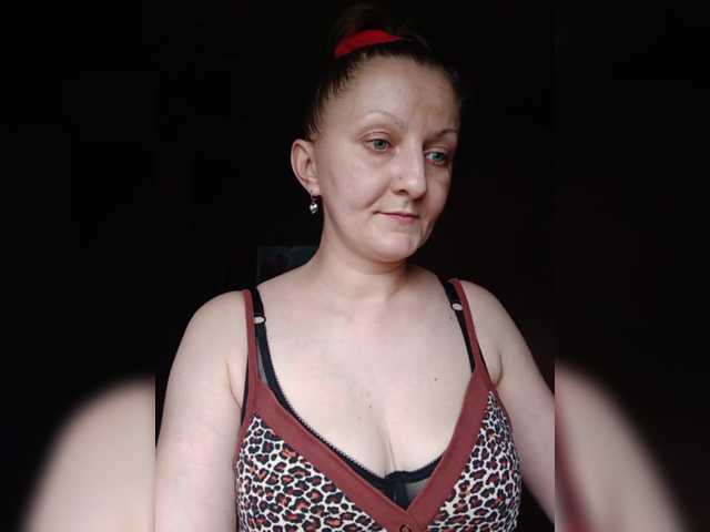 Zarevna live cam on BongaCams