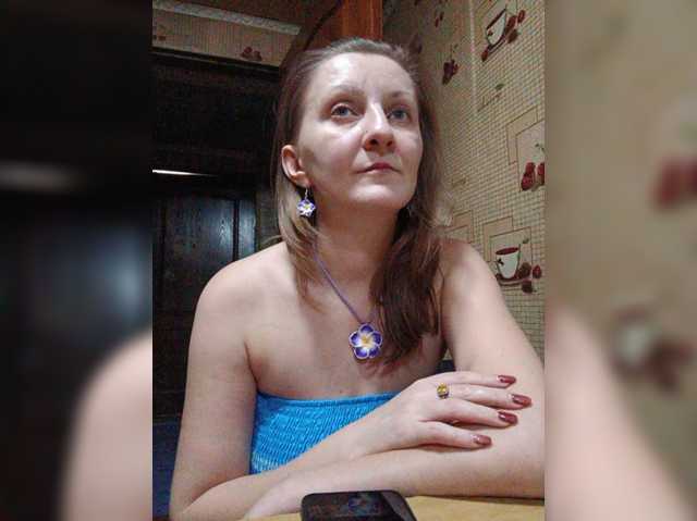le modèle Zarevna est en webcam porno dans un show sur le site bongacams, il possède les tags suivants: White/Caucasian,Brunette,Shaved