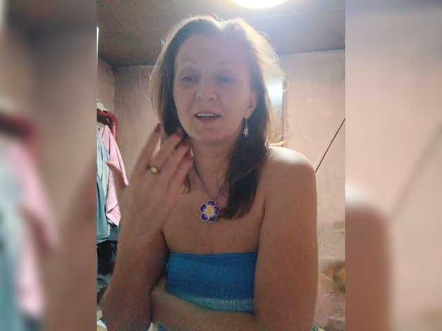Zarevna live cam on BongaCams