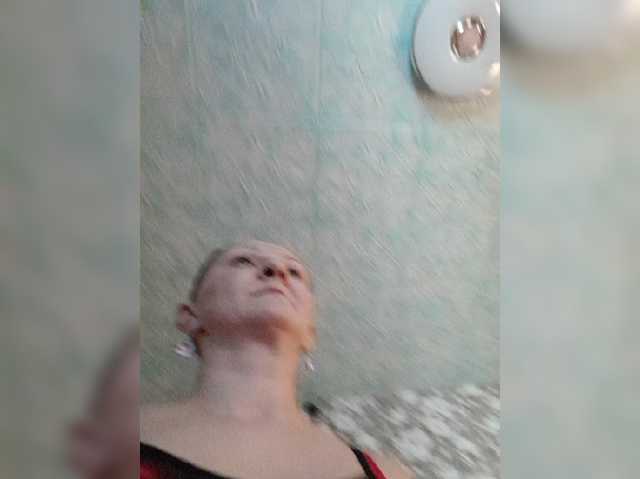 Zarevna live cam on BongaCams