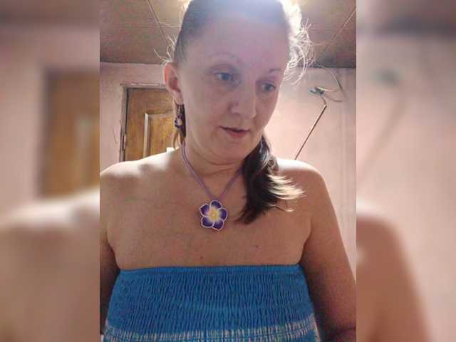 Zarevna live cam on BongaCams