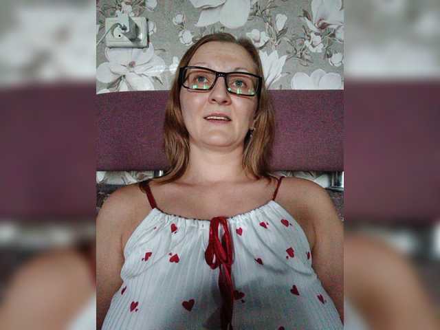 Zarevna live cam on BongaCams