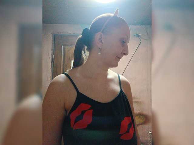 Zarevna live cam on BongaCams