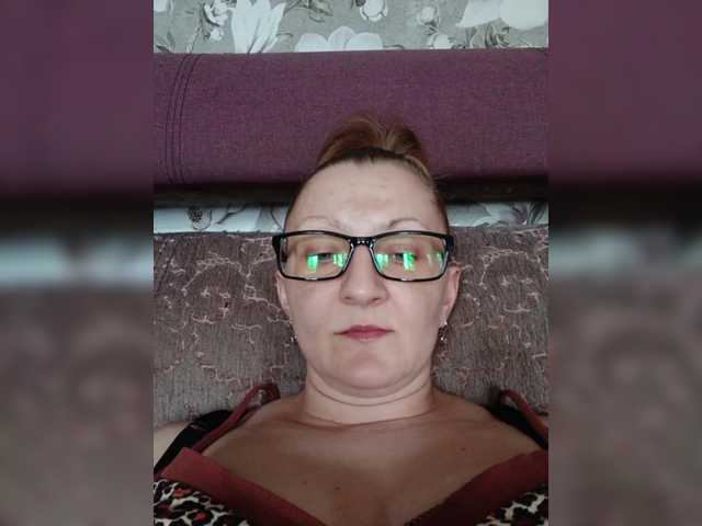Zarevna live cam on BongaCams