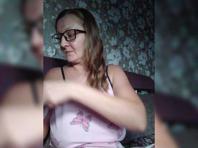 Zarevna live cam on BongaCams