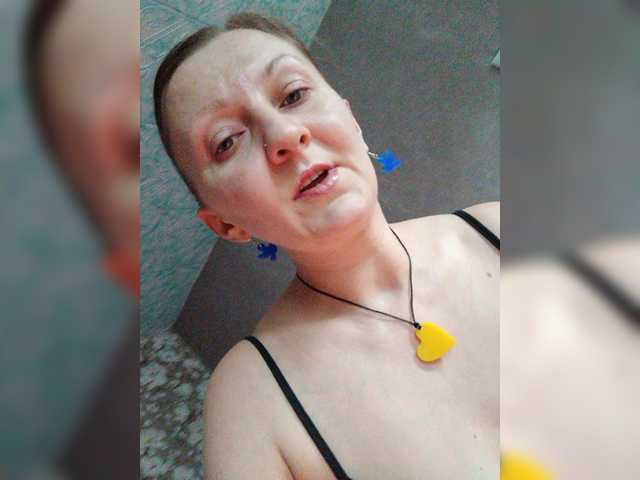 Zarevna live cam on BongaCams