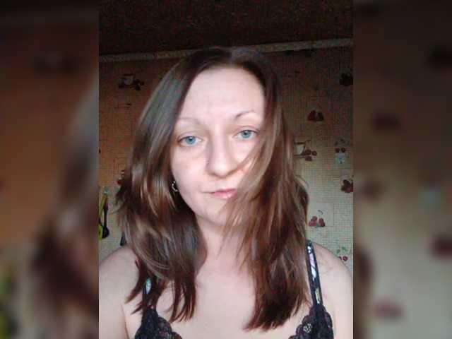Zarevna live cam on BongaCams