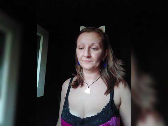 Zarevna live cam on BongaCams
