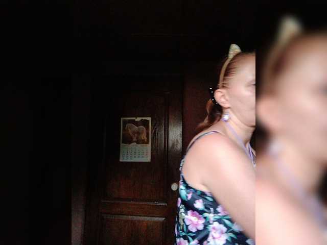 Zarevna live cam on BongaCams
