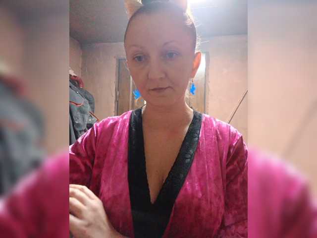 Zarevna live cam on BongaCams