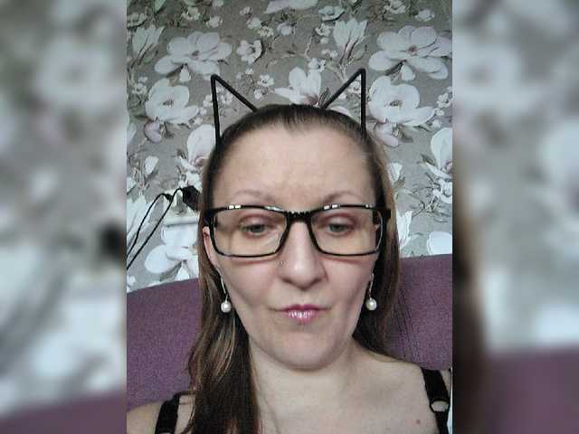 Zarevna's BongaCams show and profile