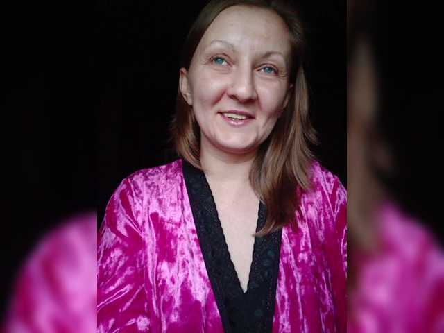 Zarevna live cam on BongaCams