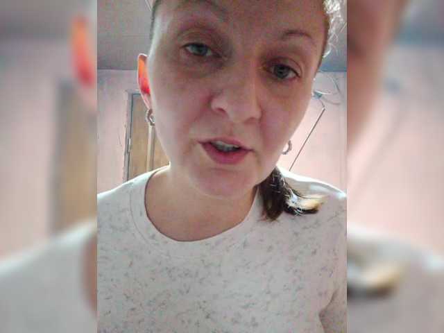 Zarevna live cam on BongaCams