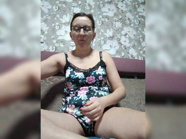 Zarevna live cam on BongaCams