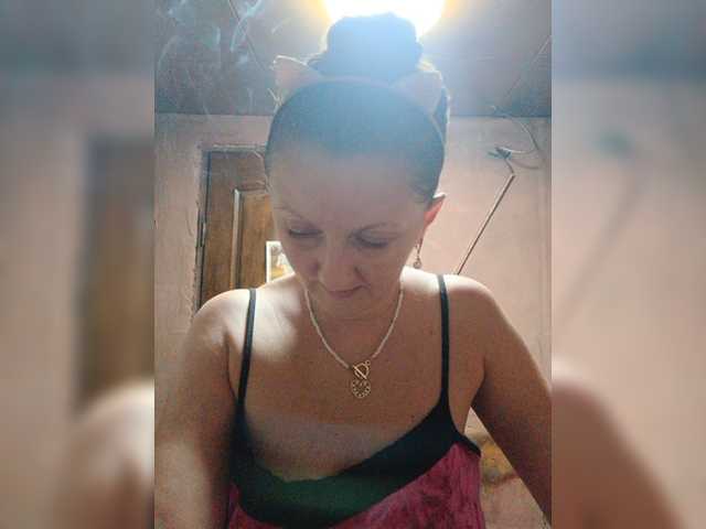 Zarevna live cam on BongaCams