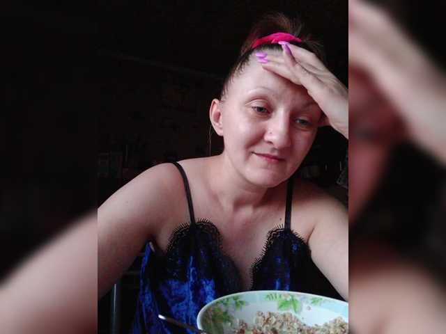 Zarevna live cam on BongaCams