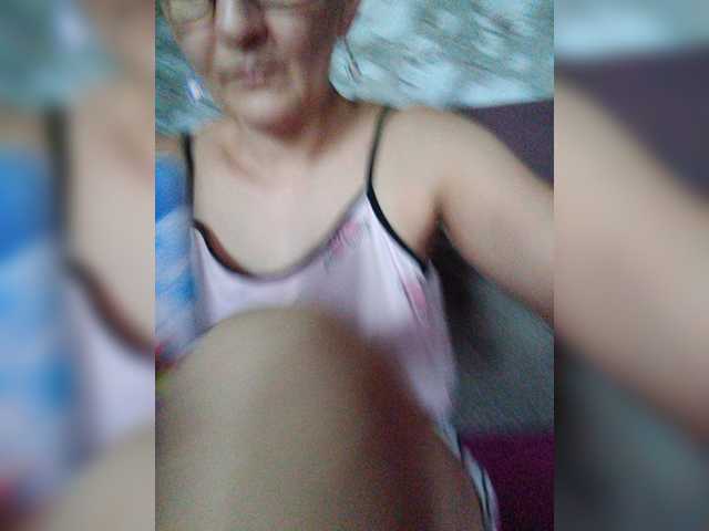 Zarevna live cam on BongaCams