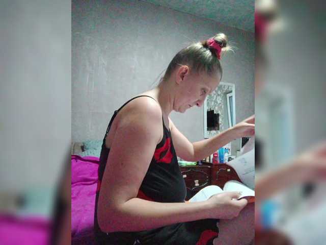 Zarevna live cam on BongaCams