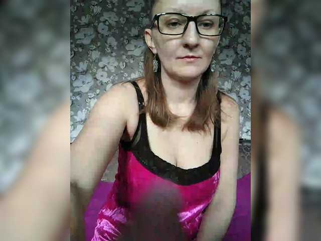 Zarevna's BongaCams show and profile