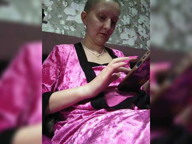 Zarevna's BongaCams show and profile