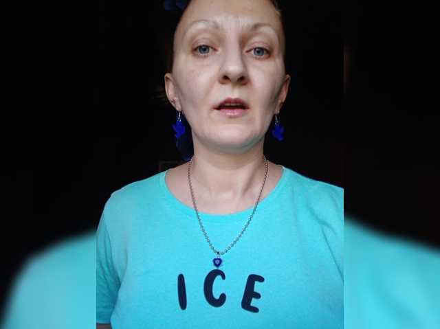 Zarevna live cam on BongaCams