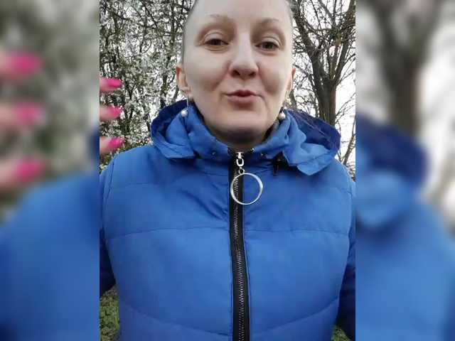 Zarevna's BongaCams show and profile