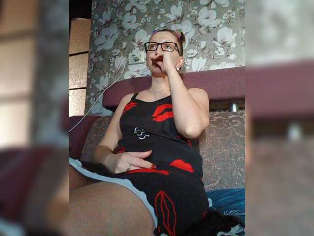 Zarevna live cam on BongaCams