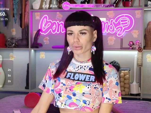 Youlalia live cam on BongaCams