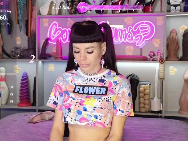Youlalia live webcam show