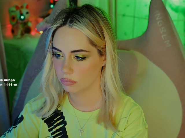 00-00-, live now on BongaCams