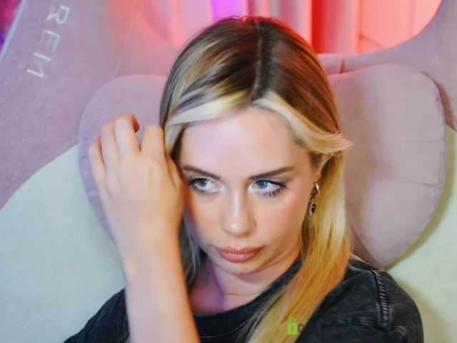000--- live cam on BongaCams