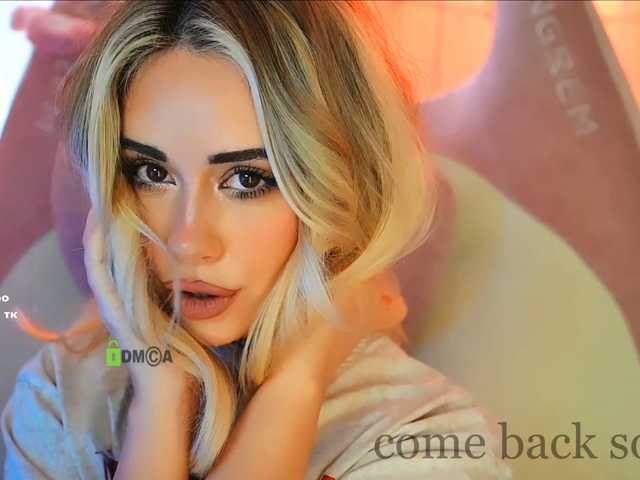 00-00-, live now on BongaCams