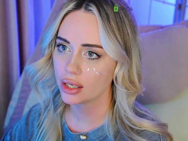 000--- live cam on BongaCams