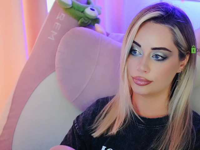 000--- live cam on BongaCams
