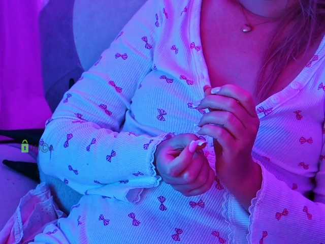 000--- live cam on BongaCams