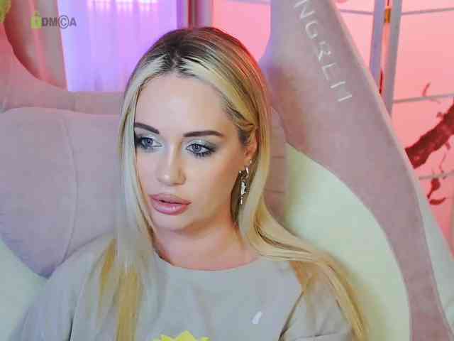 000--- Sex Cam Show
