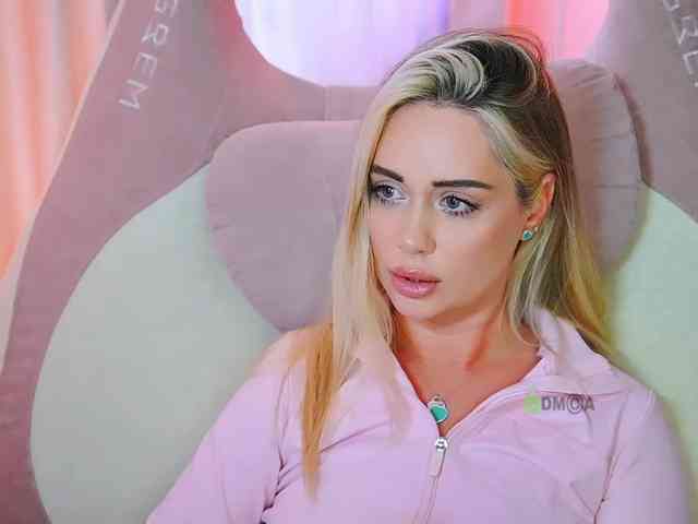 000--- Sex Cam Show
