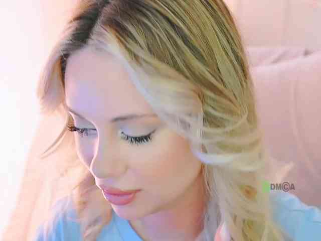 000--- Live Webcam on BongaCams