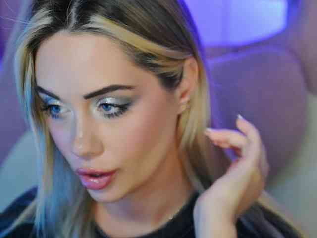 000--- Live Webcam on BongaCams