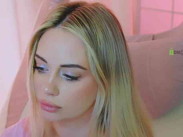 000--- Live Webcam on BongaCams