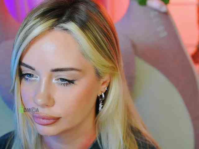 000--- Sex Cam Show