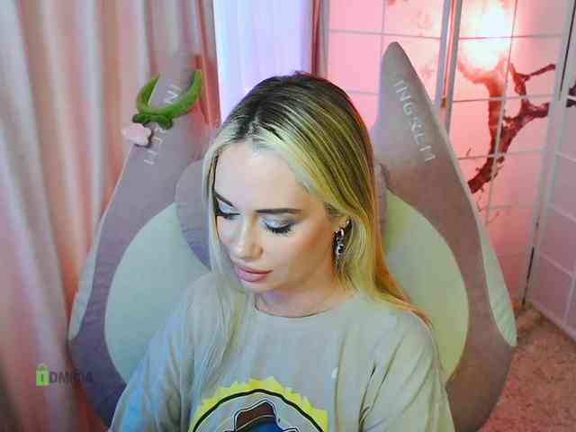 000--- Sex Cam Show