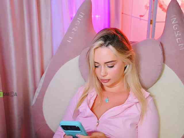 000--- Sex Cam Show