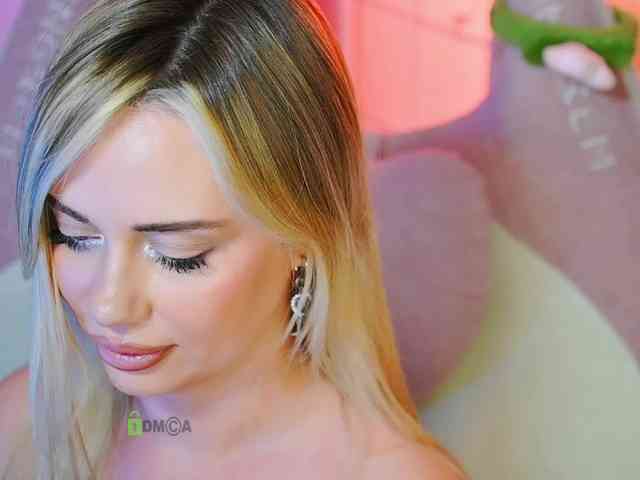 000--- Sex Cam Show