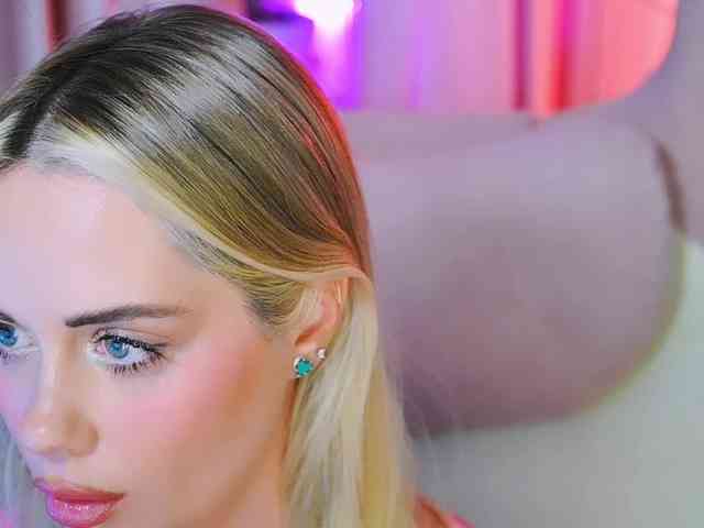 000--- Sex Cam Show